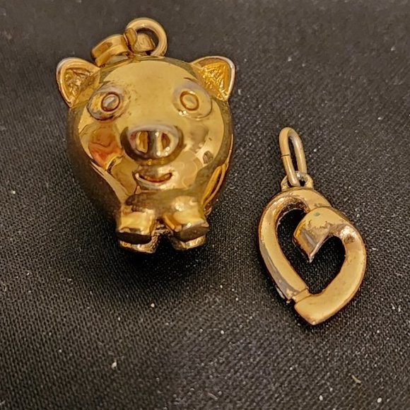 Vintage Monet Pig and Heart Charms - Picture 1 of 11